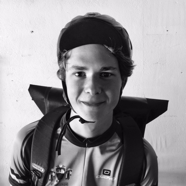 Boaz Kuizenga portretfoto fietskoerier boaz kuizenga