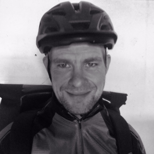 Rick Tuinman portretfoto fietskoerier rick tuinman