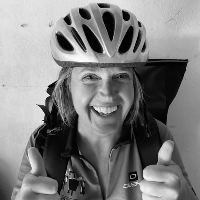 esther Cornelissen portretfoto fietskoerier hella godee
